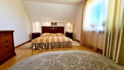 Будинок з басейном і гаражем на 2 авто фото 18 Будинок з басейном і гаражем на 2 авто фото 18