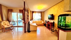 Будинок з басейном і гаражем на 2 авто фото 6 Будинок з басейном і гаражем на 2 авто фото 6