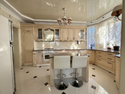 Пропонуємо до продажу елітний будинок у Луцьку фото 2 Пропонуємо до продажу елітний будинок у Луцьку фото 2