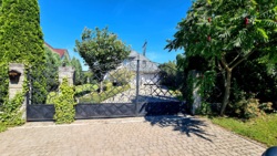 Будинок з басейном і гаражем на 2 авто фото 3 Будинок з басейном і гаражем на 2 авто фото 3