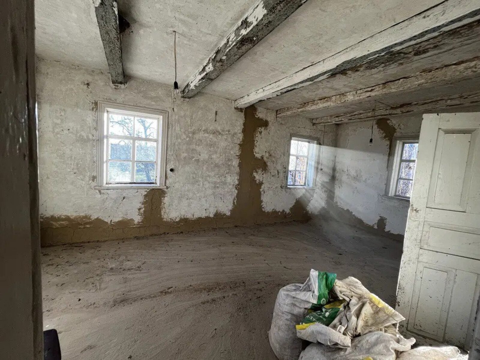 Продам будинок під еко проект в тихому місці фото 1 Продам будинок під еко проект в тихому місці фото 1