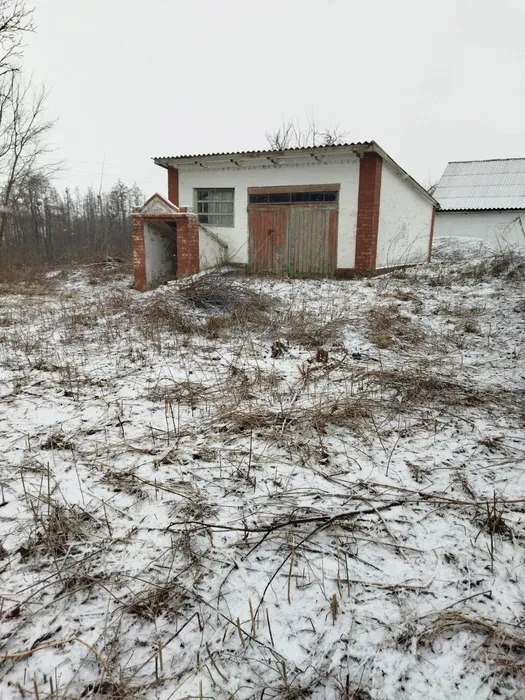 Продам будинок в центрі села. Терміново. фото 1 Продам будинок в центрі села. Терміново. фото 1