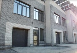 Продаж 2 поверхового таунхауса з ділянкою фото 2 Продаж 2 поверхового таунхауса з ділянкою фото 2