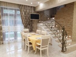 Продам чудесный дом пл. 202м в Совиньоне- 2 фото 1 Продам чудесный дом пл. 202м в Совиньоне- 2 фото 1