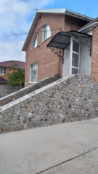 Продаєтся термобудинок в центрі міста фото 1 Продаєтся термобудинок в центрі міста фото 1