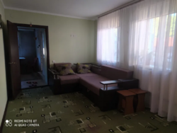 Продаєтся півбудинку в центрі в районі третьої поліклініки фото 1 Продаєтся півбудинку в центрі в районі третьої поліклініки фото 1