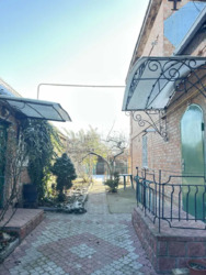 Продам двоповерховий будинок на Новомиколаївці. фото 1 Продам двоповерховий будинок на Новомиколаївці. фото 1