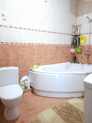 Продається чудовий будинок в спокійній частині центра міста фото 4 Продається чудовий будинок в спокійній частині центра міста фото 4