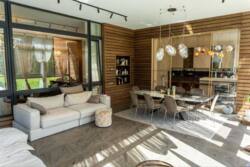  250 2     Azimut River Club   9