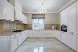 Потрясающий дом, новый ремонт, 333 м2, 4 спальни, выход в лес! фото 12 Потрясающий дом, новый ремонт, 333 м2, 4 спальни, выход в лес! фото 12