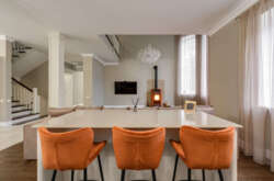 Потрясающий дом, новый ремонт, 333 м2, 4 спальни, выход в лес! фото 7 Потрясающий дом, новый ремонт, 333 м2, 4 спальни, выход в лес! фото 7