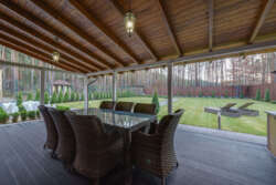 Потрясающий дом, новый ремонт, 333 м2, 4 спальни, выход в лес! фото 3 Потрясающий дом, новый ремонт, 333 м2, 4 спальни, выход в лес! фото 3