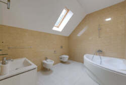 Потрясающий дом, новый ремонт, 333 м2, 4 спальни, выход в лес! фото 18 Потрясающий дом, новый ремонт, 333 м2, 4 спальни, выход в лес! фото 18