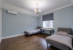 Потрясающий дом, новый ремонт, 333 м2, 4 спальни, выход в лес! фото 16 Потрясающий дом, новый ремонт, 333 м2, 4 спальни, выход в лес! фото 16