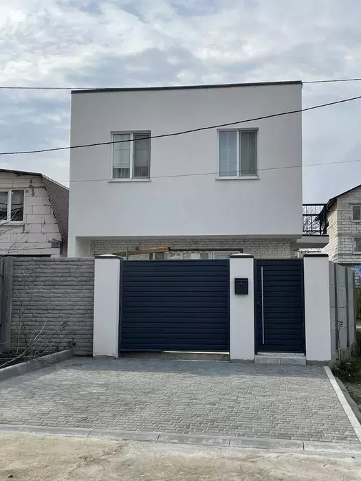 Продам будинок в Чорноморську фото 1 Продам будинок в Чорноморську фото 1