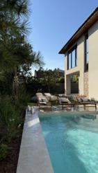 Двоповерховий будинок із басейном у закритому котеджному кооперативі на 16-й станції Фонтану фото 3 Двоповерховий будинок із басейном у закритому котеджному кооперативі на 16-й станції Фонтану фото 3