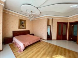 Особняк на 13 ст. Фонтану. Ділянка 15 соток з бассейном. фото 16 Особняк на 13 ст. Фонтану. Ділянка 15 соток з бассейном. фото 16