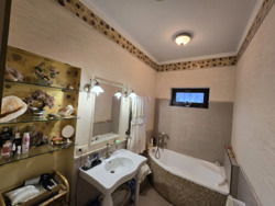 Будинок на Фонтані у Середземноморському стилі з червоної цеглини фото 6 Будинок на Фонтані у Середземноморському стилі з червоної цеглини фото 6