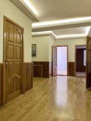 Просторий будинок із басейном, сауною та підвалом у Київському районі Одеси