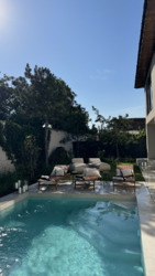 Двоповерховий будинок із басейном у закритому котеджному кооперативі на 16-й станції Фонтану фото 2 Двоповерховий будинок із басейном у закритому котеджному кооперативі на 16-й станції Фонтану фото 2