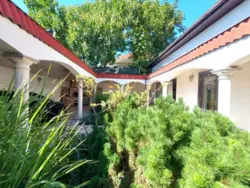 Будинок на Фонтані у Середземноморському стилі з червоної цеглини фото 1 Будинок на Фонтані у Середземноморському стилі з червоної цеглини фото 1