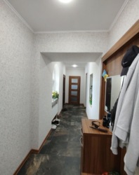 Двоповерховий будинок за 5 хвилин від селища Котовського