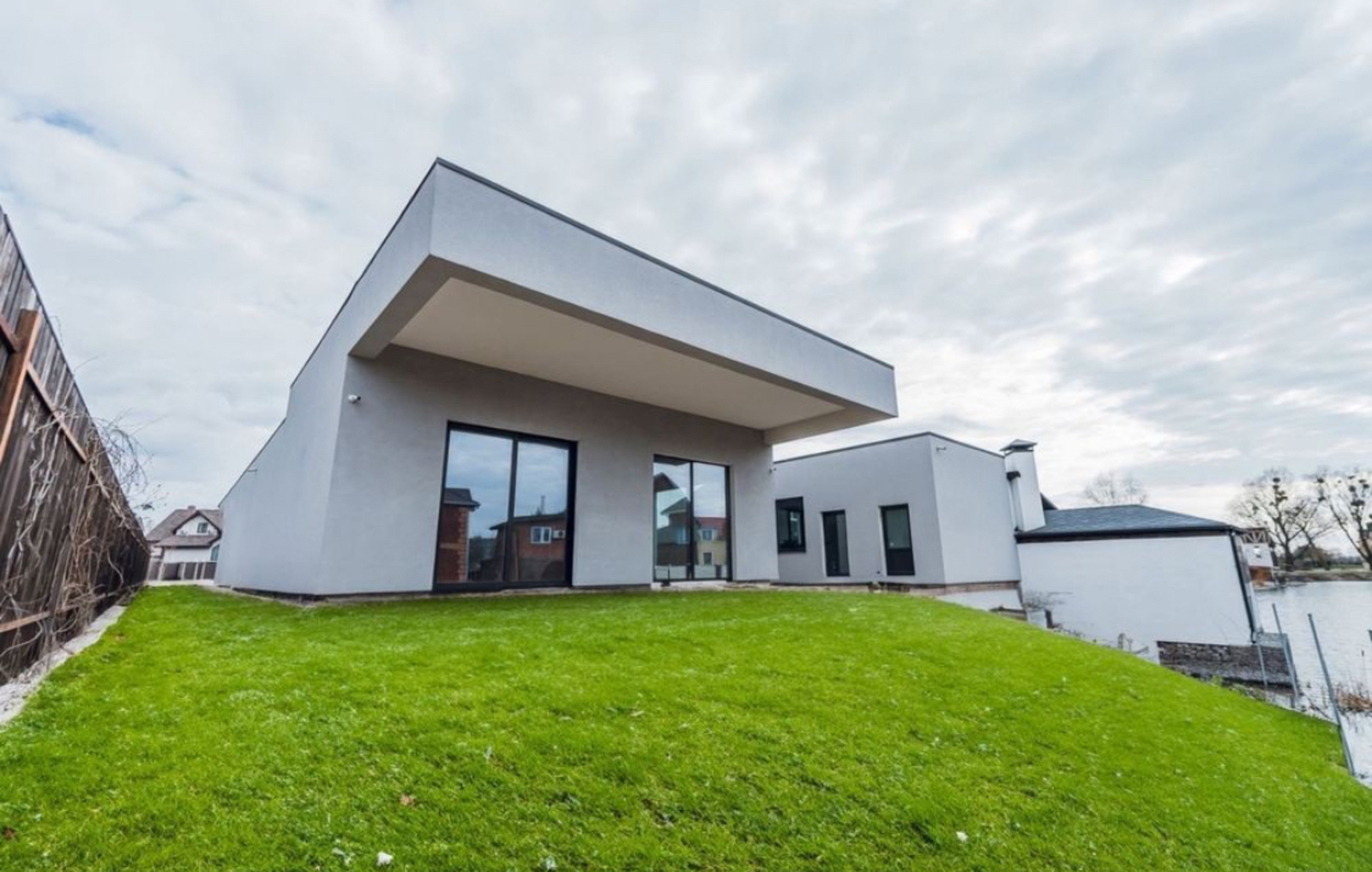 Продаж будинку Осокорки фото 1 Продаж будинку Осокорки фото 1