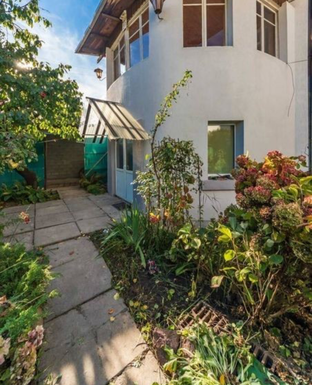 Продаж двох будинків 9 соток фото 1 Продаж двох будинків 9 соток фото 1