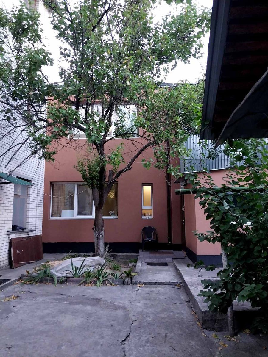 Продаж будинку на ул. Лесничая фото 1 Продаж будинку на ул. Лесничая фото 1