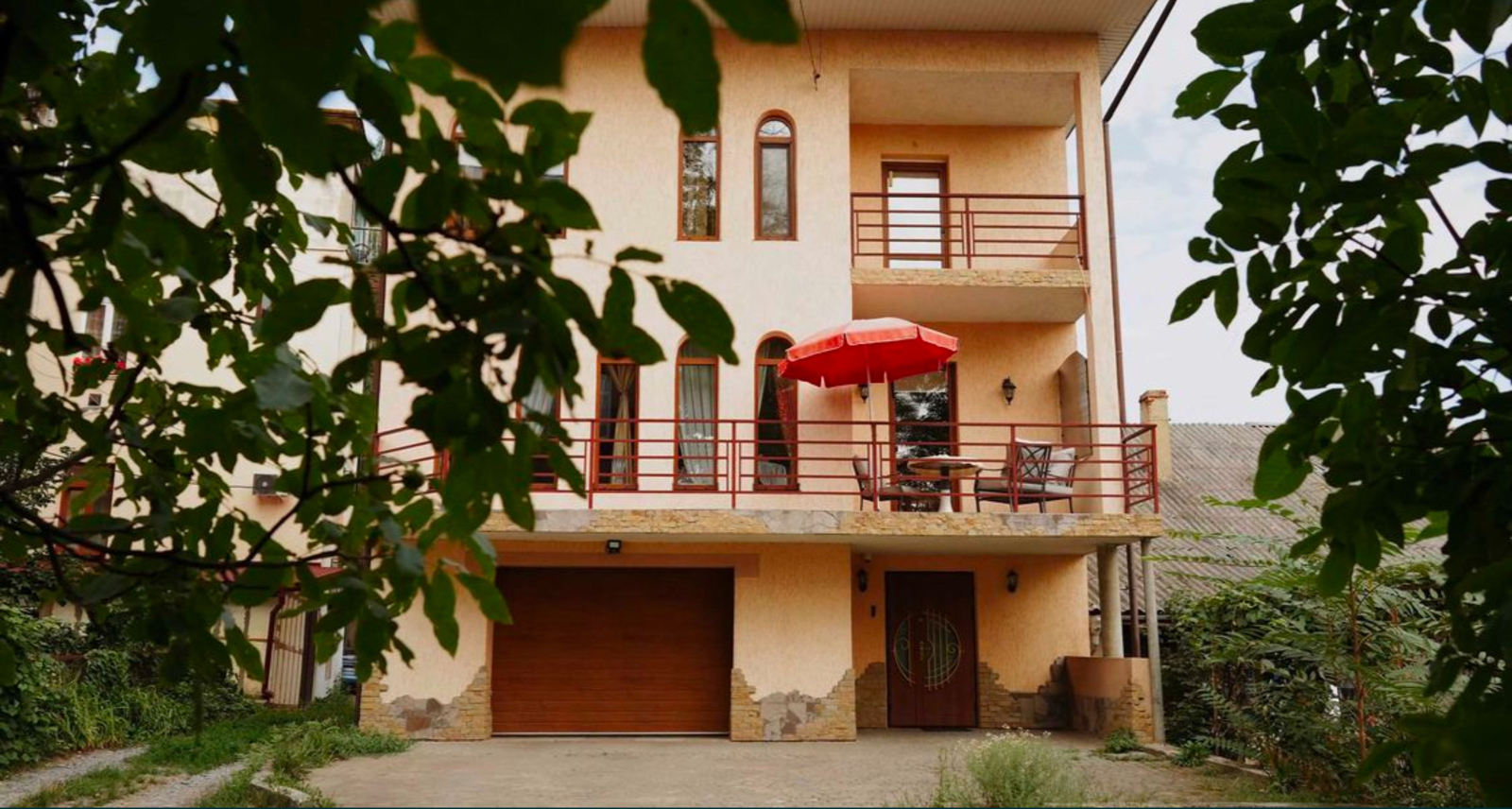 Продається будинок в центрі старого міста фото 1 Продається будинок в центрі старого міста фото 1