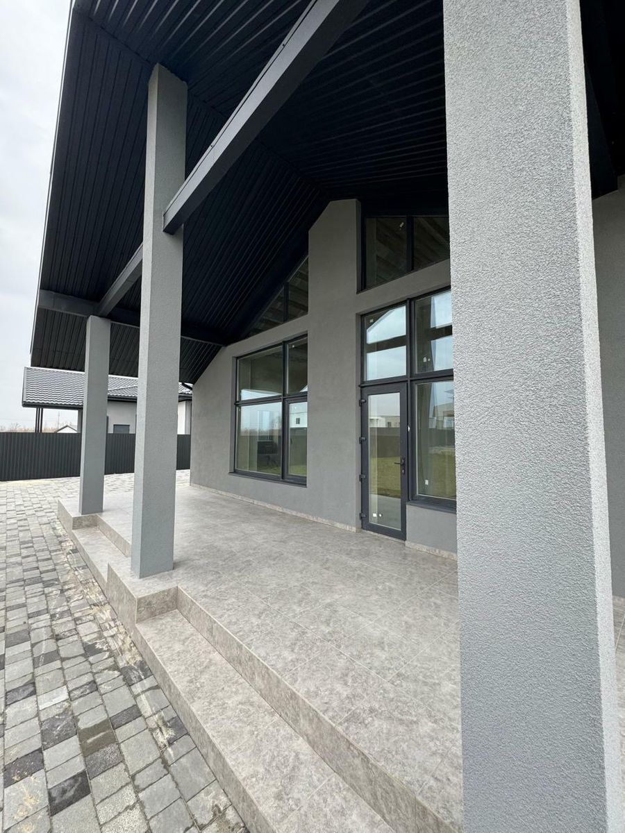 Продається розкішний будинок на березі річки Десна, с. Зазим'я! фото 1 Продається розкішний будинок на березі річки Десна, с. Зазим'я! фото 1