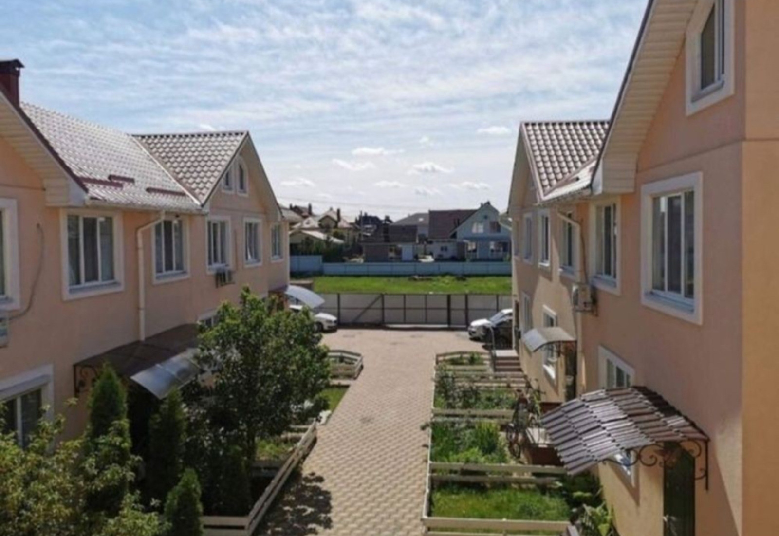 Таунхаус з ремонтом та технікою Білогородка (Шевченкове) фото 1 Таунхаус з ремонтом та технікою Білогородка (Шевченкове) фото 1