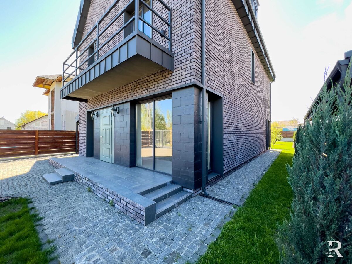 Продається будинок в Жулянах фото 1 Продається будинок в Жулянах фото 1