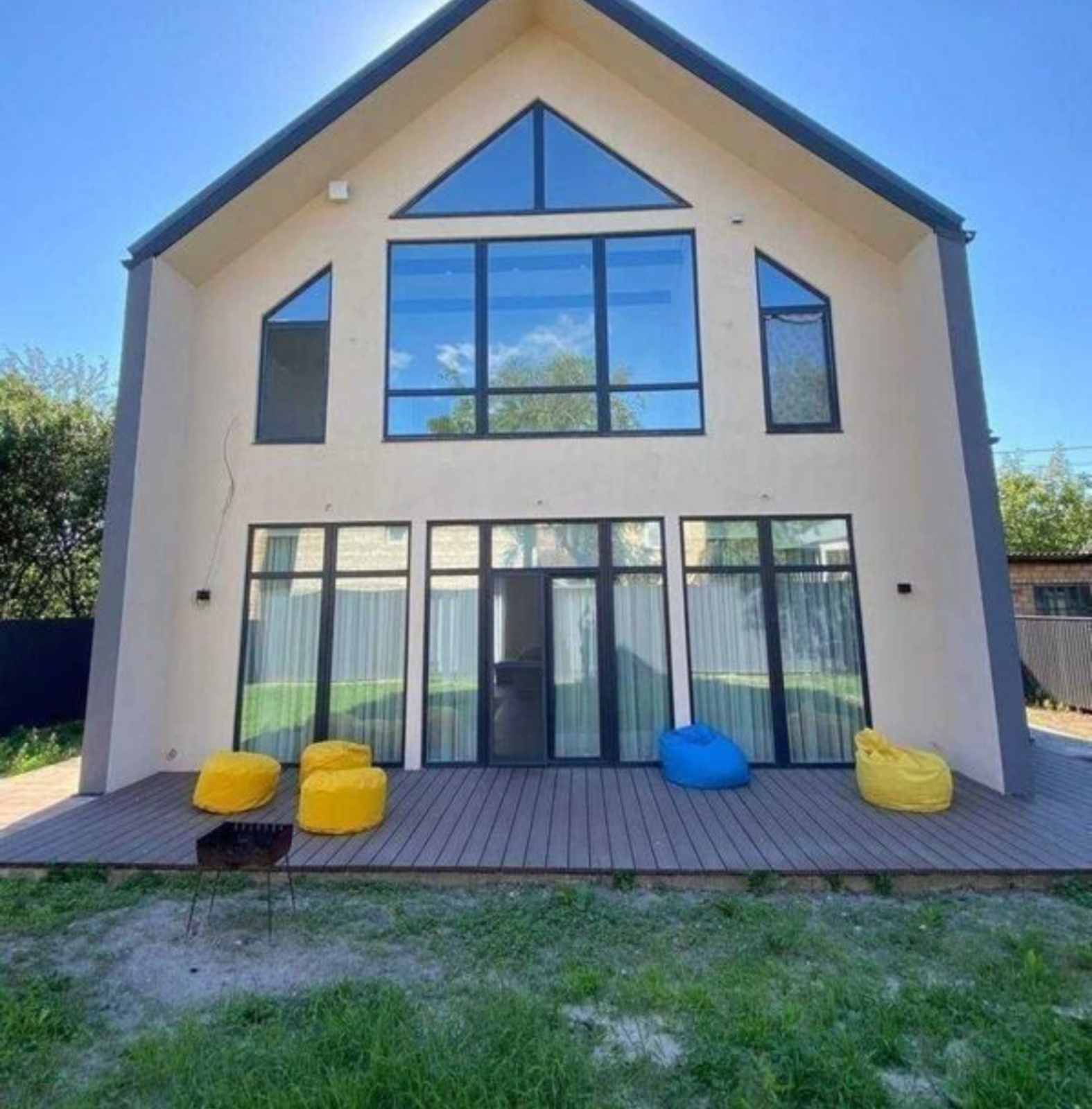 Продаж 2 поверхового будинку, 184 м2, 4 кімн. по вул. Олександра Блока фото 1 Продаж 2 поверхового будинку, 184 м2, 4 кімн. по вул. Олександра Блока фото 1