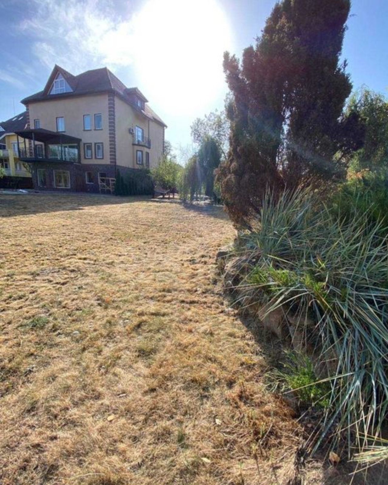 Елітний будинок в обмін на агробізнес фото 1 Елітний будинок в обмін на агробізнес фото 1