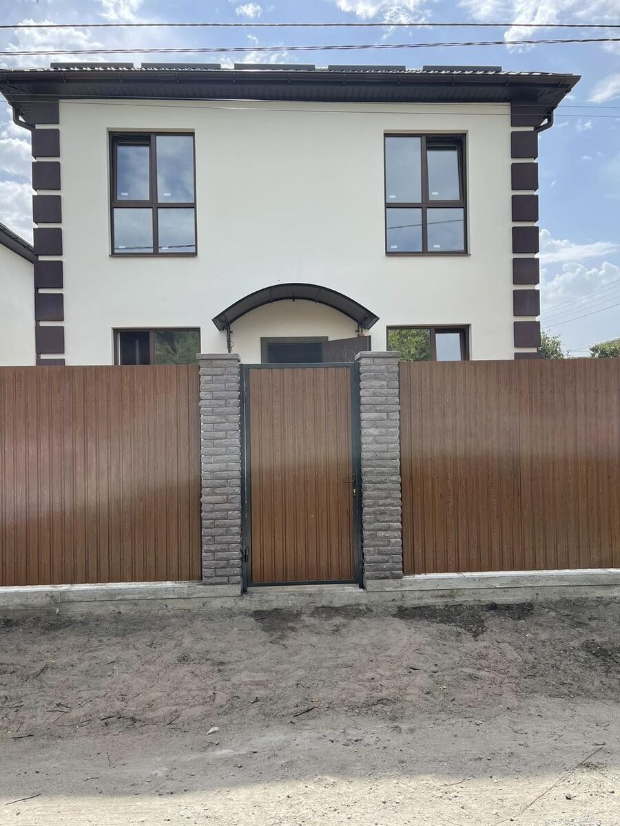 Продається будинок біля р. Дніпро фото 1 Продається будинок біля р. Дніпро фото 1