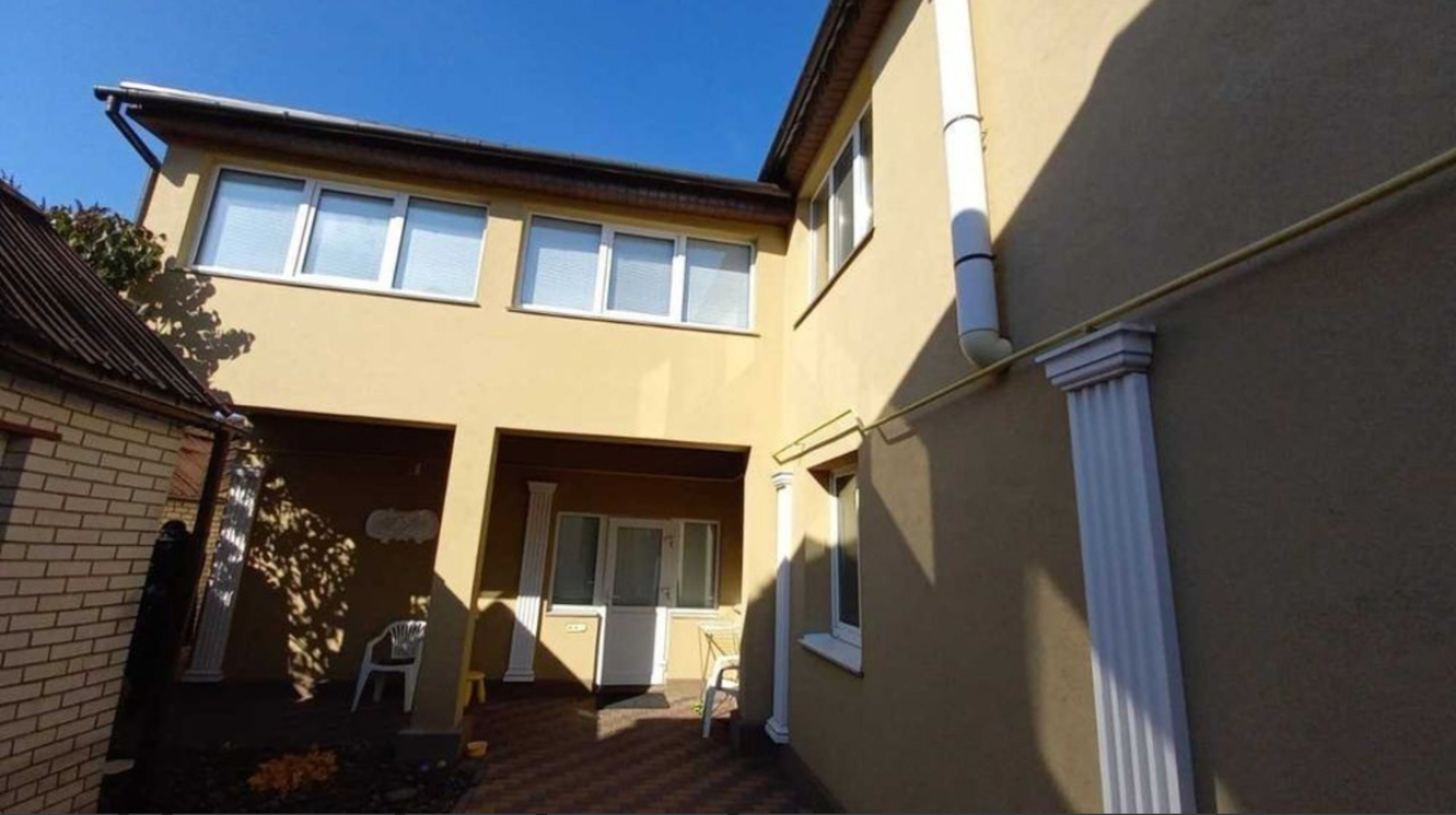 Будинок в центрі Верхніх Бортничів фото 1 Будинок в центрі Верхніх Бортничів фото 1