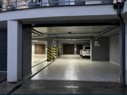      2  Ocean Plaza ()  3