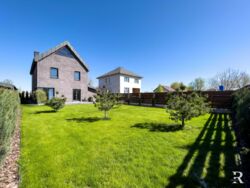 Продається будинок в Жулянах фото 13 Продається будинок в Жулянах фото 13