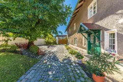 Продаж котеджу, Кокорін, Чехія фото 2 Продаж котеджу, Кокорін, Чехія фото 2