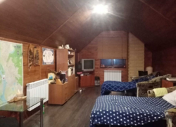 Продаж будинку і гостьовий будиночка на Осокорках фото 12 Продаж будинку і гостьовий будиночка на Осокорках фото 12