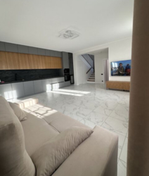 Продаж 2 поверхового будинку з ділянкою на 3 сотки фото 9 Продаж 2 поверхового будинку з ділянкою на 3 сотки фото 9