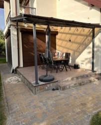  2        16 , 210 . , 8   4