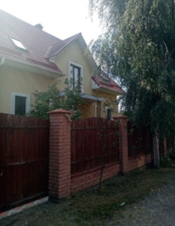 Продаж будинку і гостьовий будиночка на Осокорках фото 3 Продаж будинку і гостьовий будиночка на Осокорках фото 3