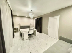      2  Ocean Plaza ()  20