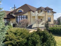 Будинок на півострові з виходом на Дніпро. Елітний КМ. Басейн, сауна фото 1 Будинок на півострові з виходом на Дніпро. Елітний КМ. Басейн, сауна фото 1