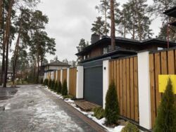 Продаж будинку на вул Патріотів фото 1 Продаж будинку на вул Патріотів фото 1