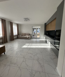 Продаж 2 поверхового будинку з ділянкою на 3 сотки фото 7 Продаж 2 поверхового будинку з ділянкою на 3 сотки фото 7