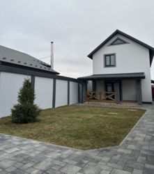 Продаж 2 поверхового будинку з ділянкою на 3 сотки фото 1 Продаж 2 поверхового будинку з ділянкою на 3 сотки фото 1