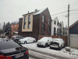 Продаж таунхауса на вул. Квітнева фото 1 Продаж таунхауса на вул. Квітнева фото 1